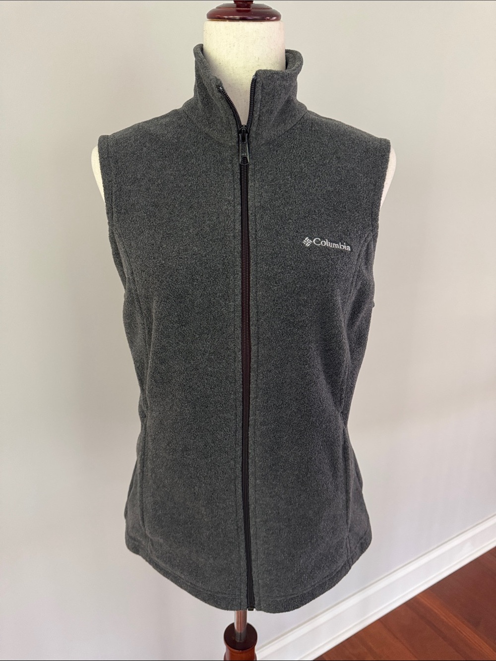Columbia Women’s Dark Gray Full-Zip Fleece Vest